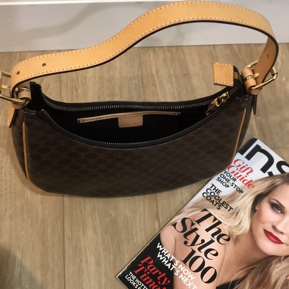 Celine - Picture 8 of 9